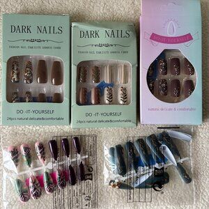 Set of 5 Press-On Nails Dark Themed w/nail glue and emery boards